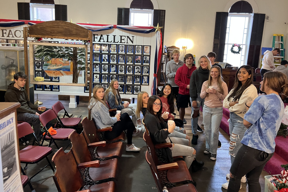WHS Leo Club members